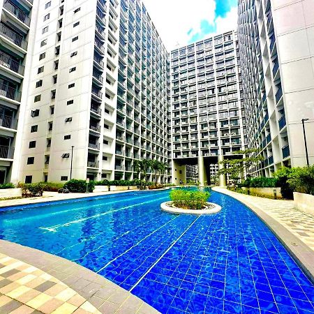 Resort Style Condo Walkable To Mall Of Asia Пасай Екстериор снимка